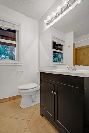 $2,000 | 2301 North Congress Avenue, Unit 27, Boynton Beach, FL 33426