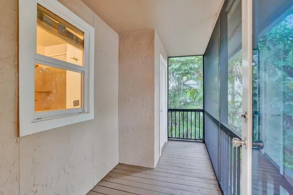 $2,000 | 2301 North Congress Avenue, Unit 27, Boynton Beach, FL 33426