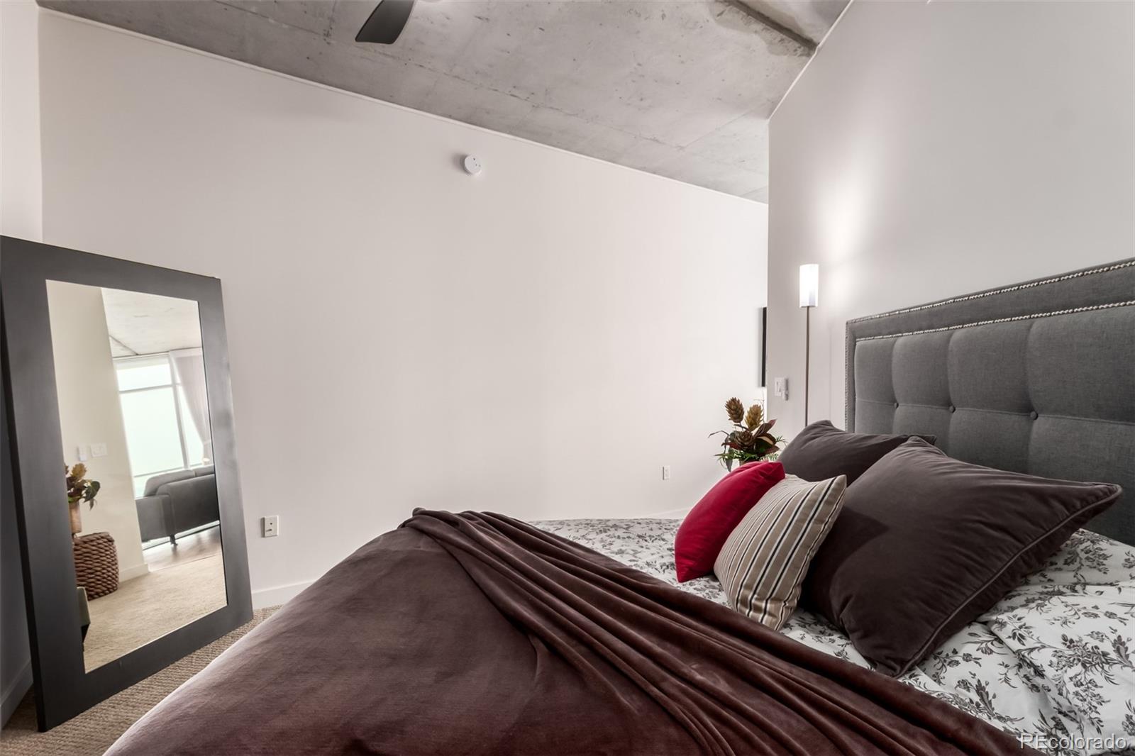 891 14th Street, Unit 3812 Denver, CO 80202 - Photo 20 of 50 a living room with a bed