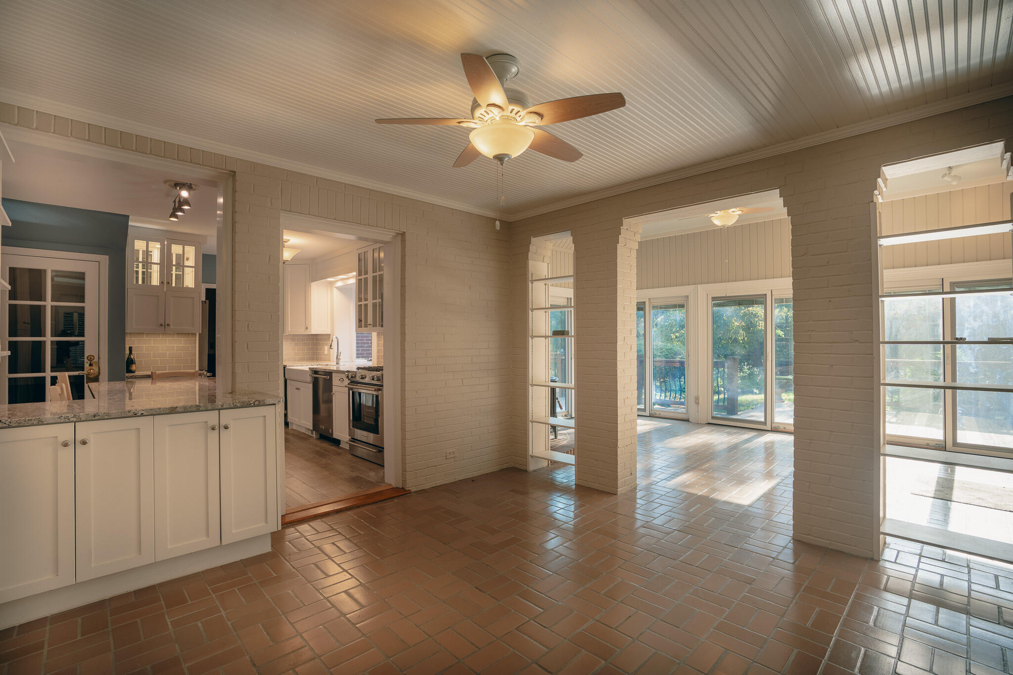 2632 Richelieu Avenue Southwest Roanoke, VA 24014 - Photo 19 of 61 Breakfast Area