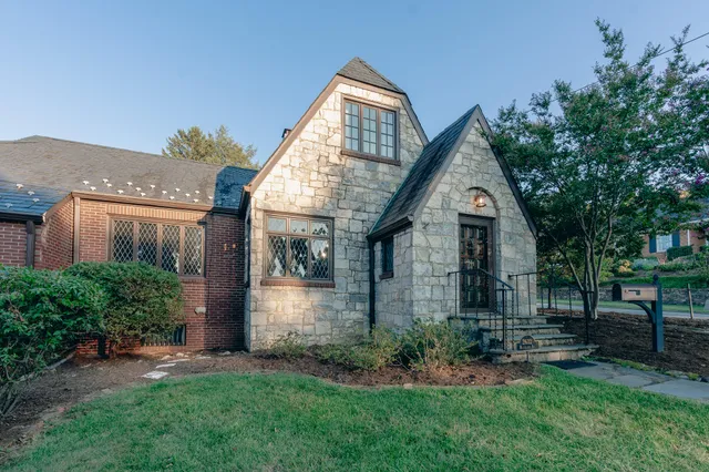 $774,950 | 2632 Richelieu Avenue Southwest, Roanoke, VA 24014