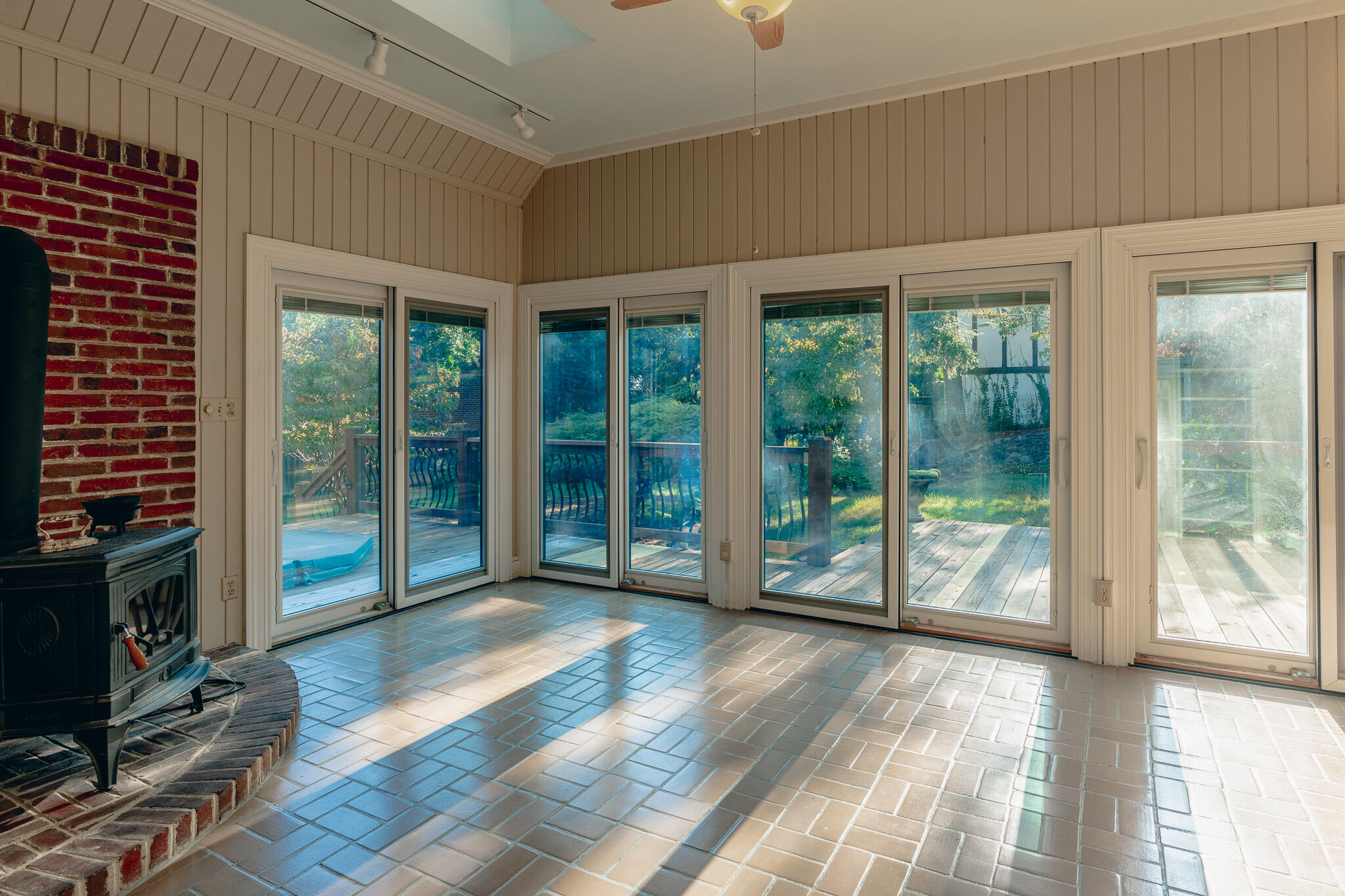 2632 Richelieu Avenue Southwest Roanoke, VA 24014 - Photo 24 of 61 Sunroom
