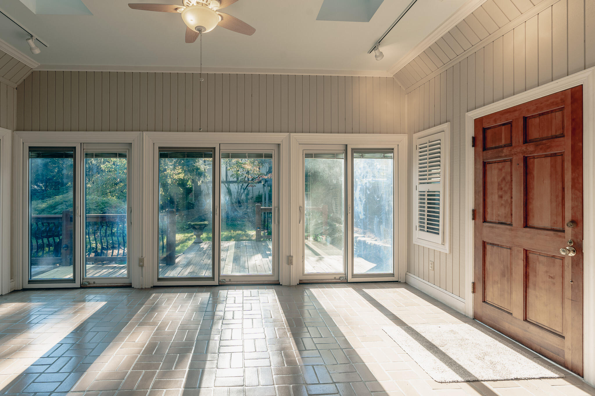 2632 Richelieu Avenue Southwest Roanoke, VA 24014 - Photo 25 of 61 Sun Drenched Sunroom
