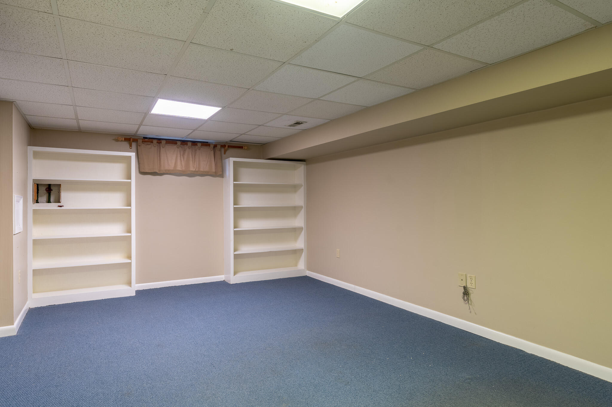 2632 Richelieu Avenue Southwest Roanoke, VA 24014 - Photo 46 of 61 Lower Level Office
