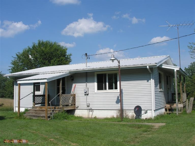 10908 North River Road Constantine, MI 49042 - Photo 1 of 15 Primary Photo