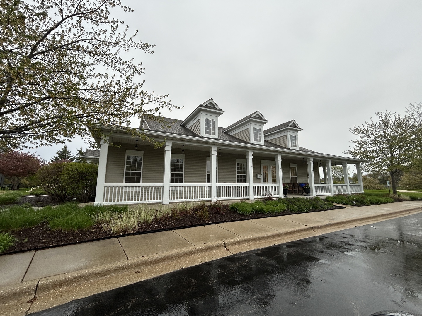 3165 Falling Waters Lane, Unit 3165 Lindenhurst, IL 60046 - Photo 2 of 17