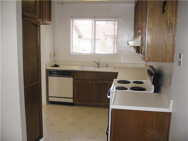 357 Abington Road Encinitas, CA 92024 - Photo 2 of 6