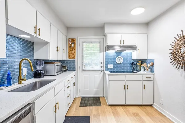 $1,800 | 7924 Royal Lane, Unit 106, Dallas, TX 75230