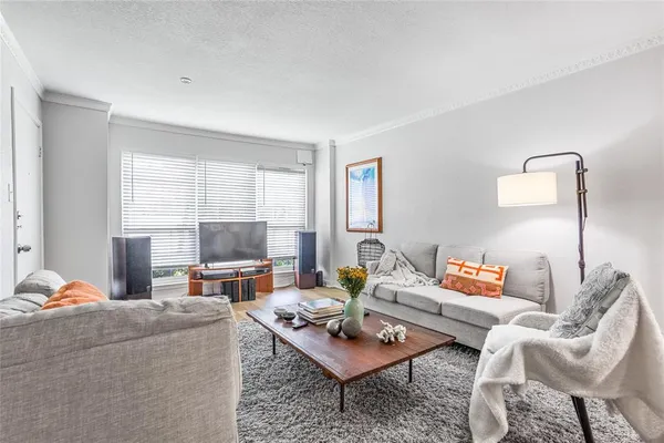 $1,800 | 7924 Royal Lane, Unit 106, Dallas, TX 75230