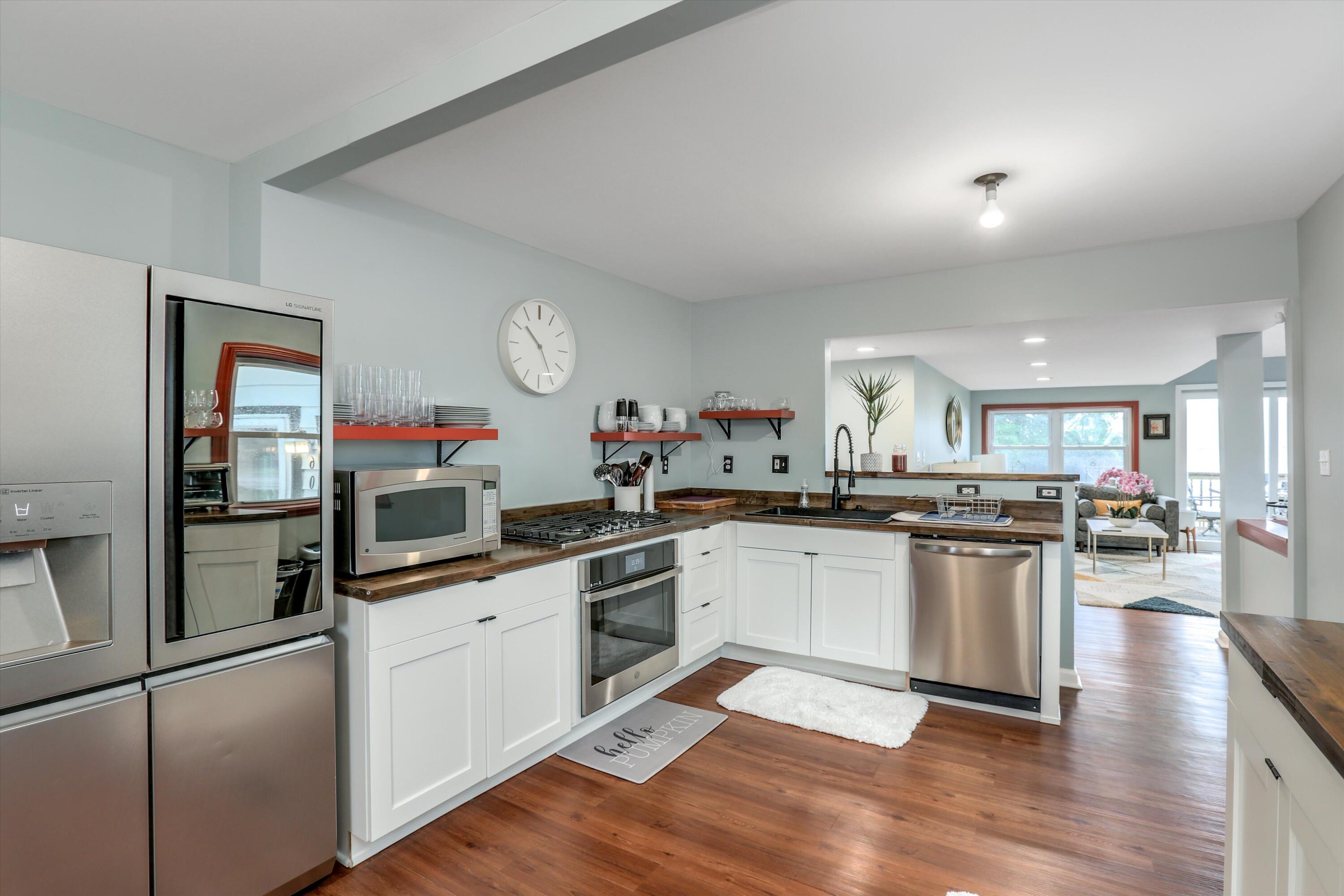 6025 East Grand River Road Howell, MI 48843 - Photo 11 of 45 14-6025 E Grand River Ave 0008