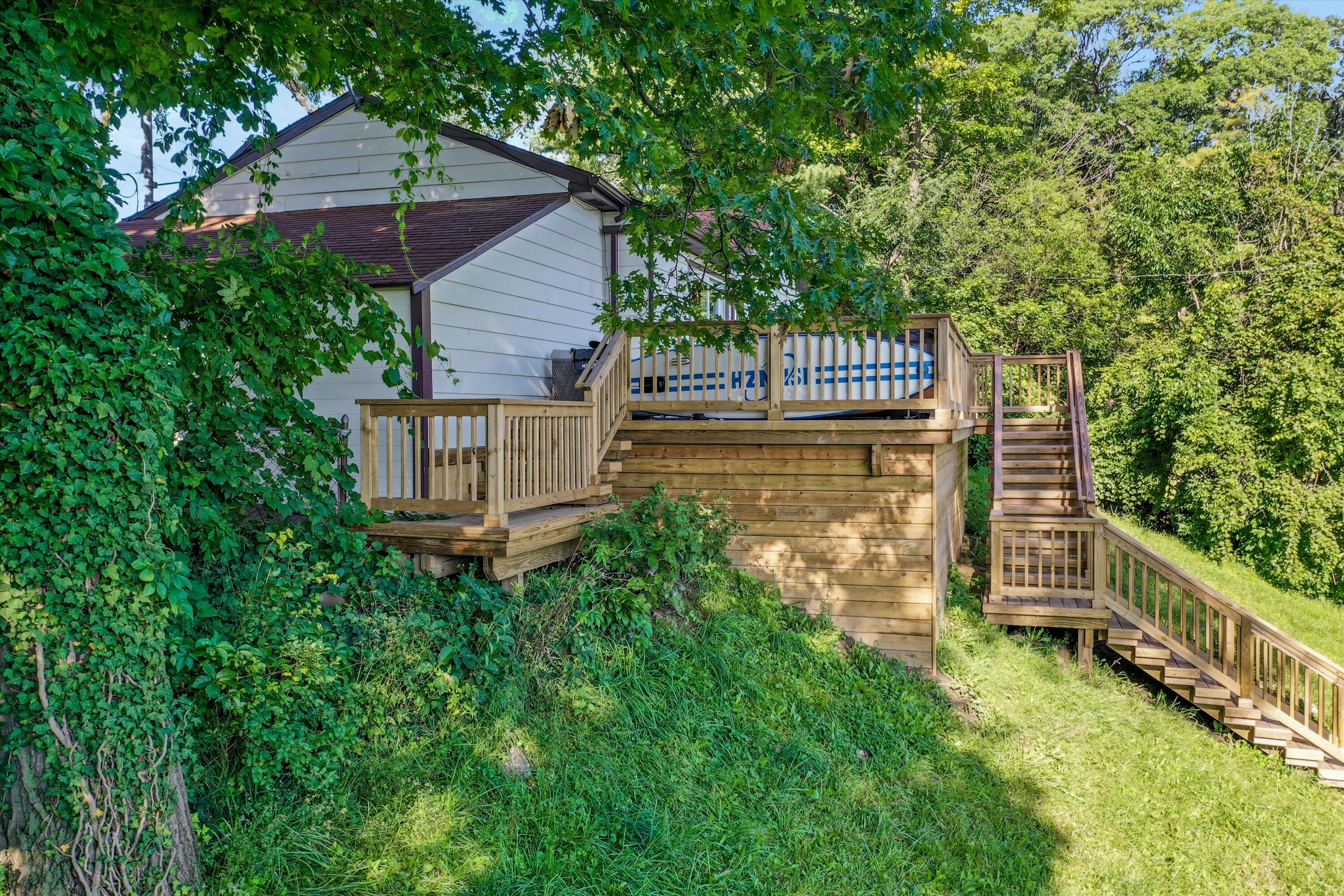 6025 East Grand River Road Howell, MI 48843 - Photo 29 of 45 32-6025 E Grand River Ave - aerial0019