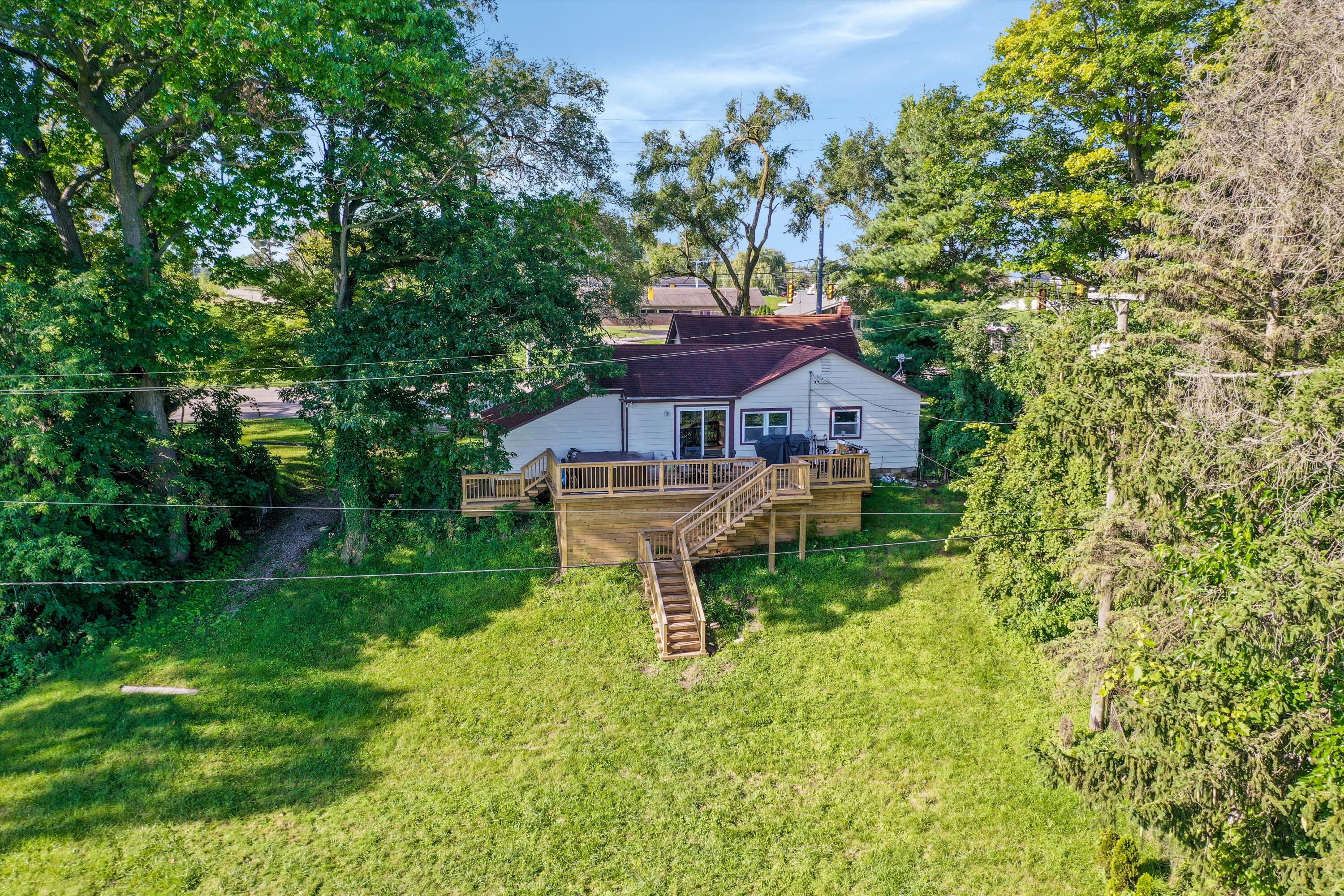 6025 East Grand River Road Howell, MI 48843 - Photo 31 of 45 34-6025 E Grand River Ave - aerial0013