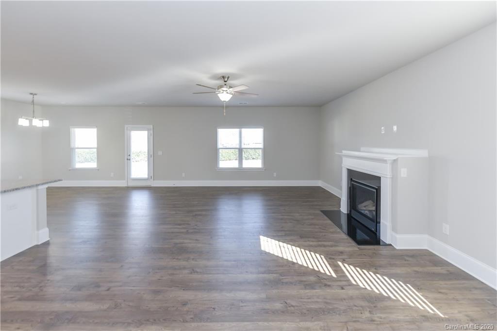 21004 Torrence Chapel Road, Unit 2 Cornelius, NC 28031 - Photo 6 of 36 Gallery Image 6
