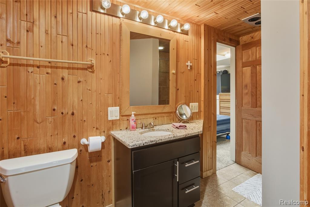 703 Parkdale Road Rochester, MI 48307 - Photo 12 of 20 Gallery Image 12