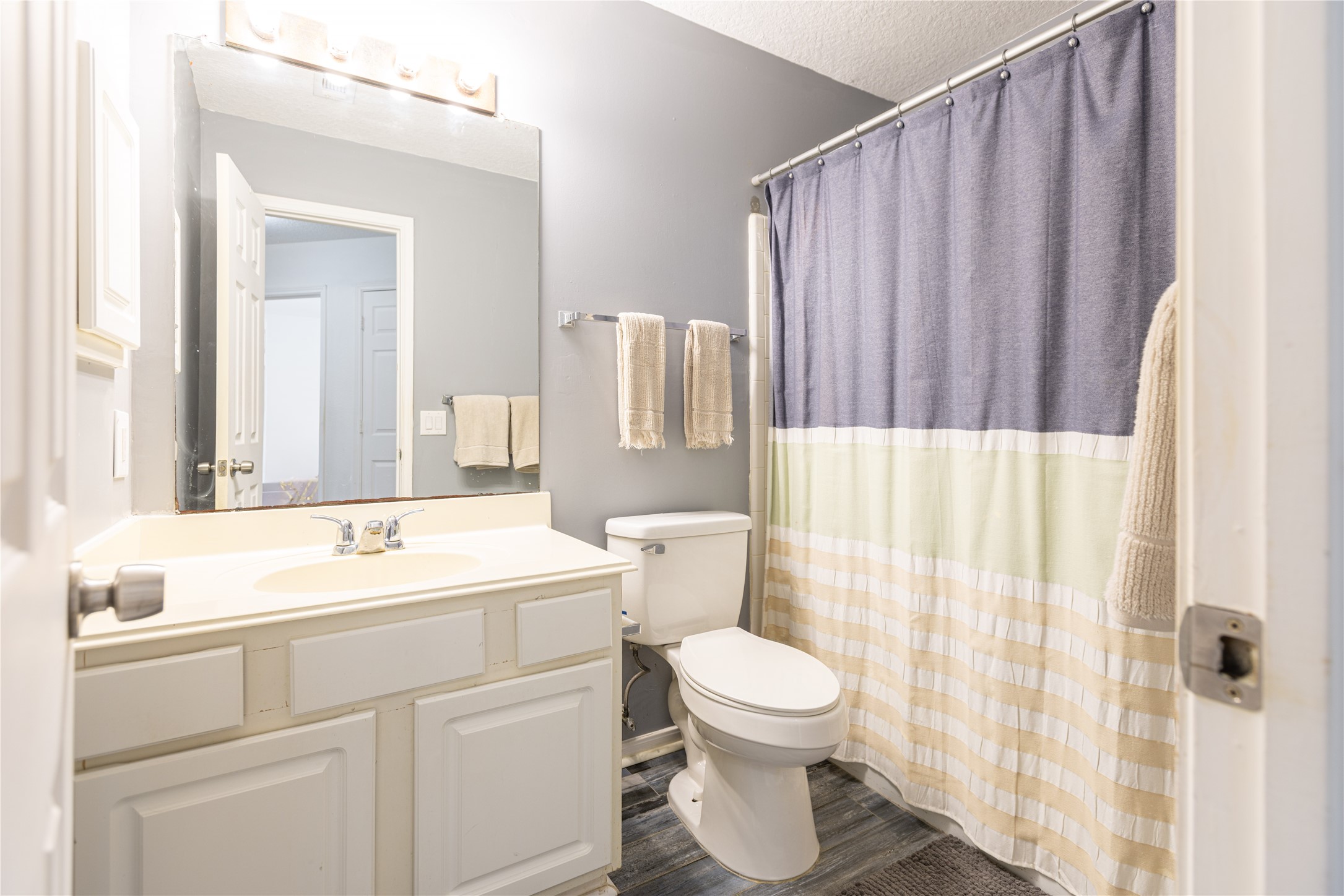 5922 Walkabout Way Katy, TX 77450 - Photo 32 of 38 Secondary Bath