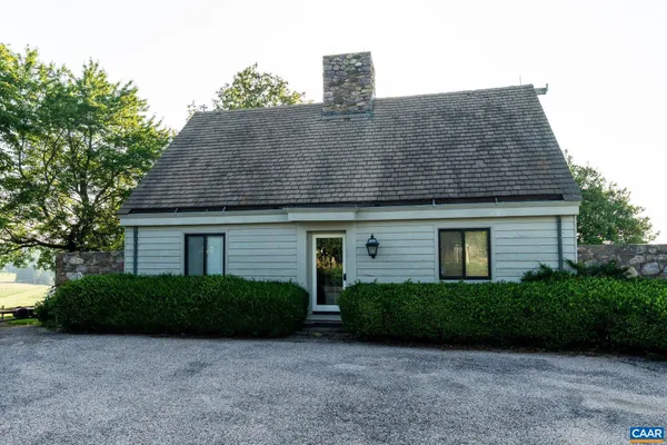 $9,950,000 | 24981 Blue Rdg Parkway, Vesuvius, VA 24483