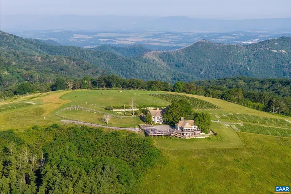 $9,950,000 | 24981 Blue Rdg Parkway, Vesuvius, VA 24483