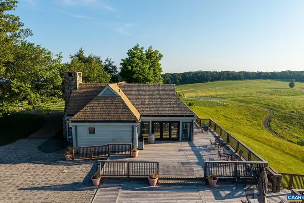 $9,950,000 | 24981 Blue Rdg Parkway, Vesuvius, VA 24483