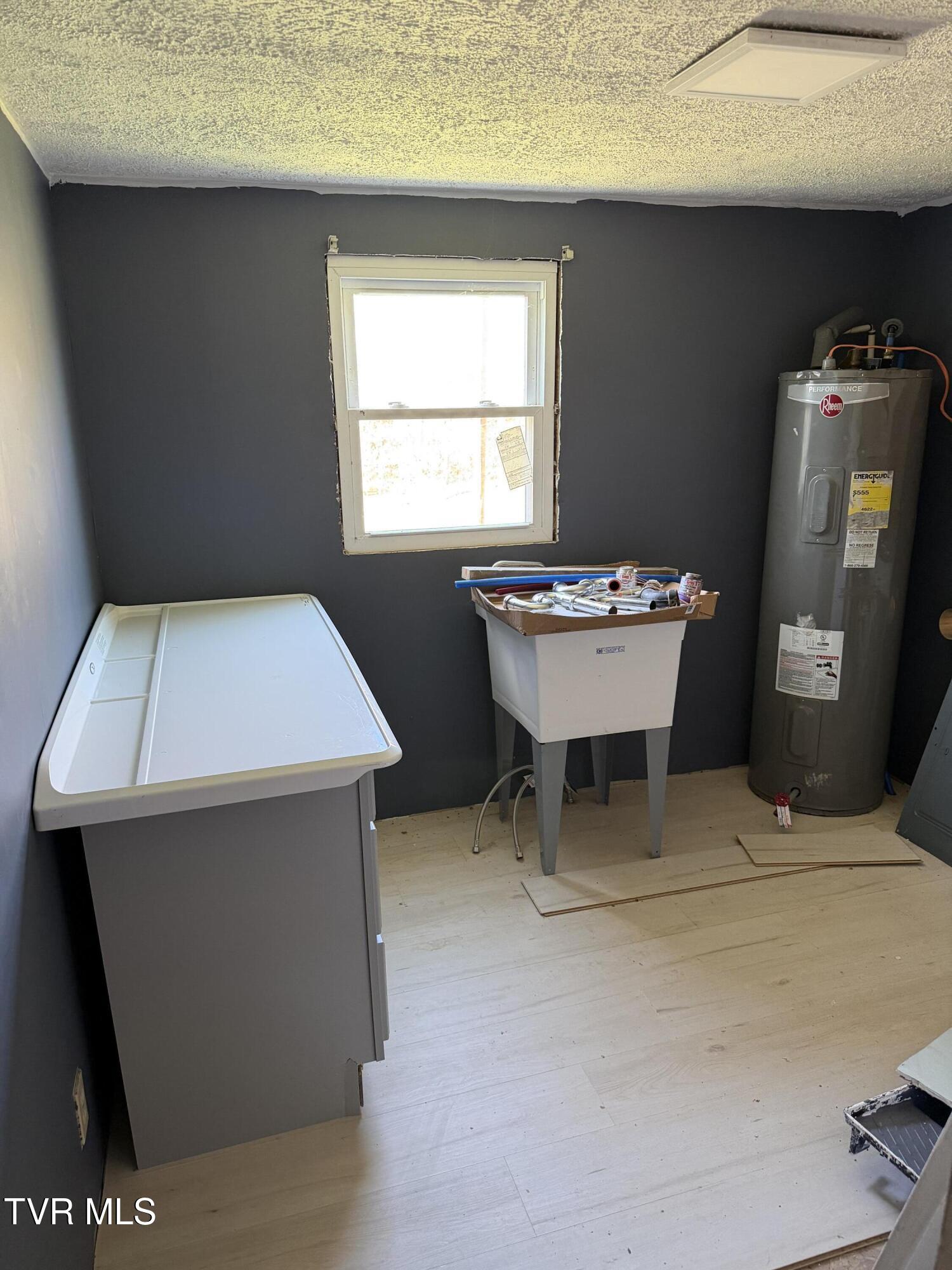 3232 Wil Rho Circle Kingsport, TN 37660 - Photo 16 of 27 IMG_6861