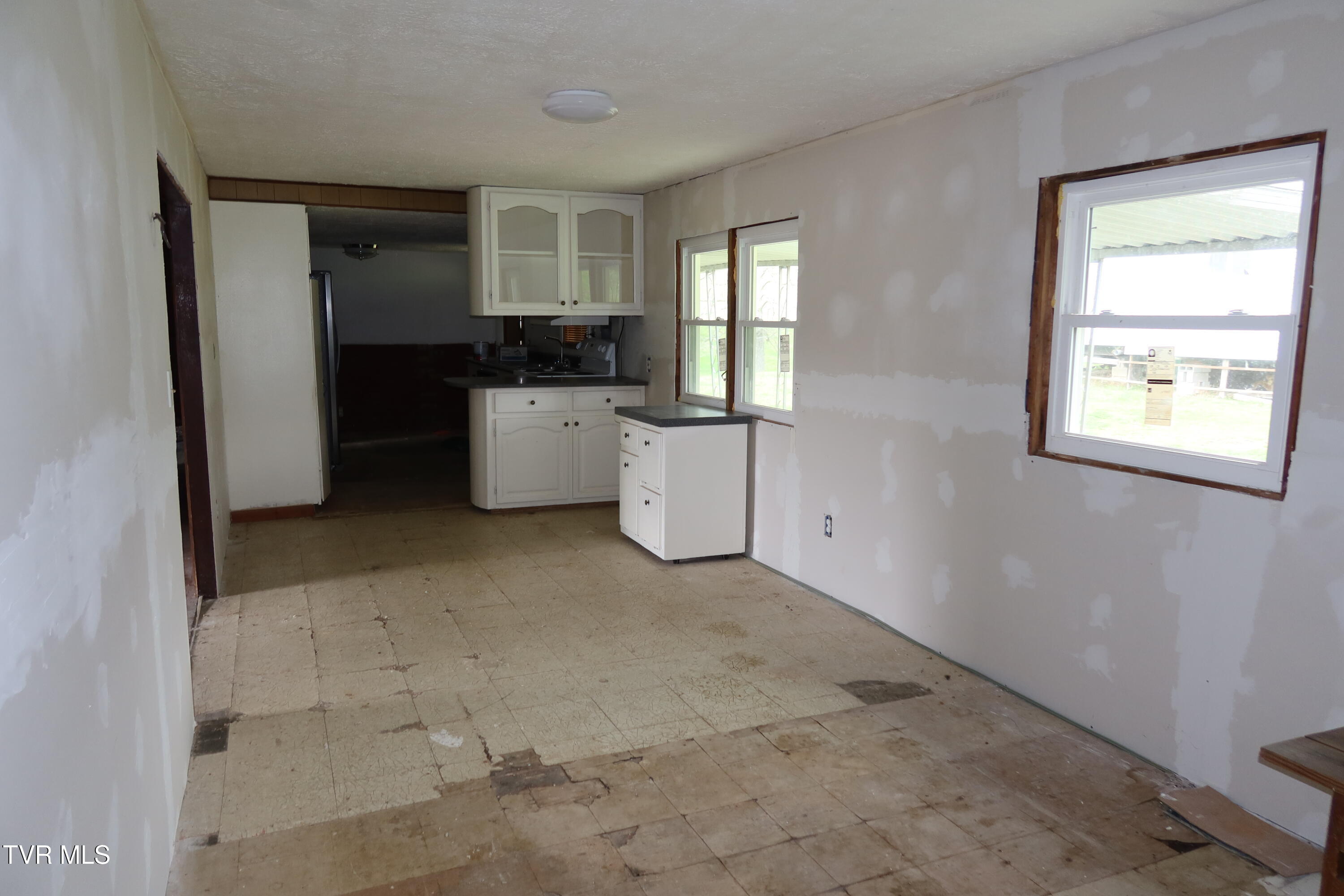 3232 Wil Rho Circle Kingsport, TN 37660 - Photo 19 of 27 IMG_8194