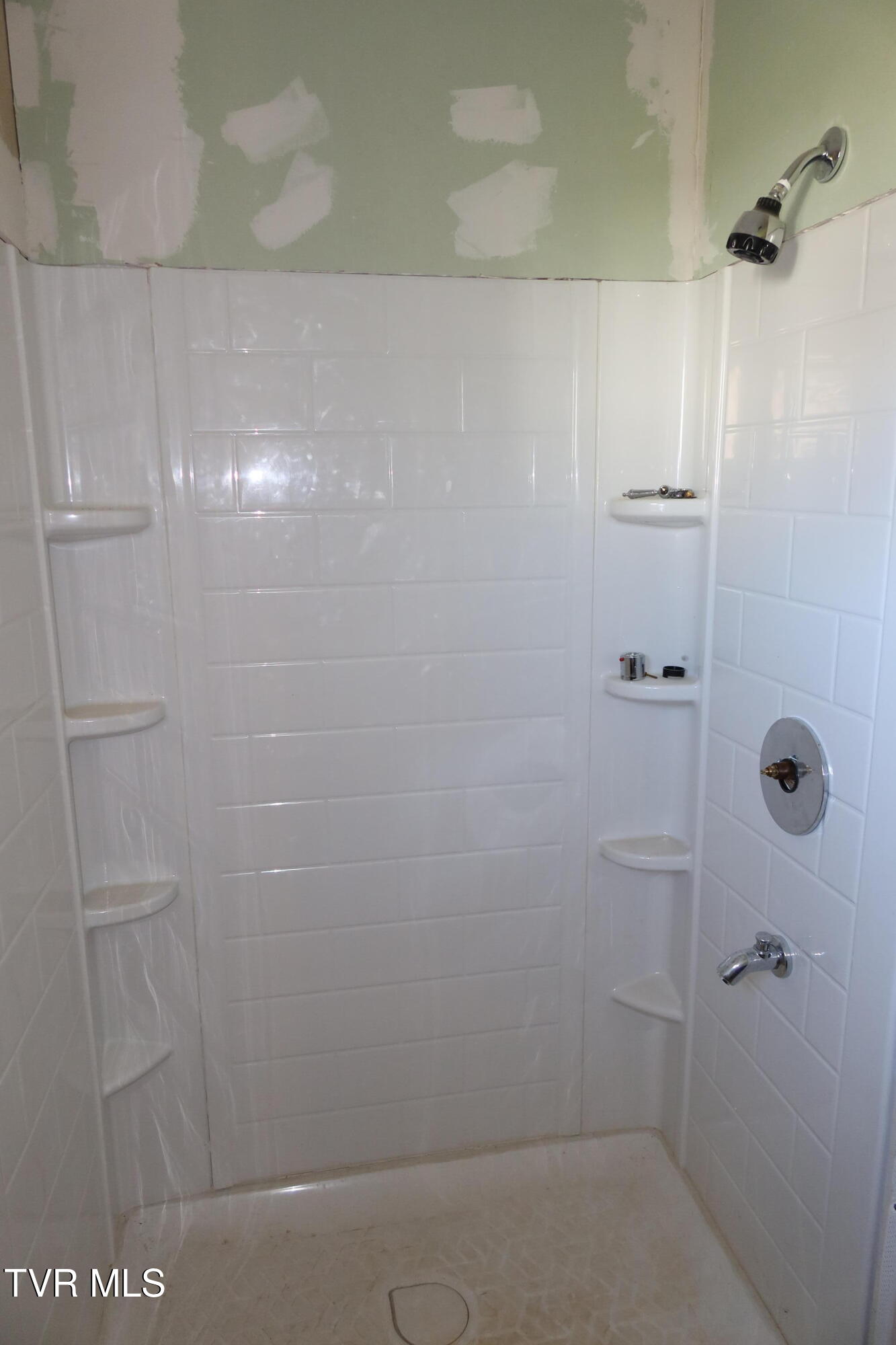 3232 Wil Rho Circle Kingsport, TN 37660 - Photo 24 of 27 IMG_8161