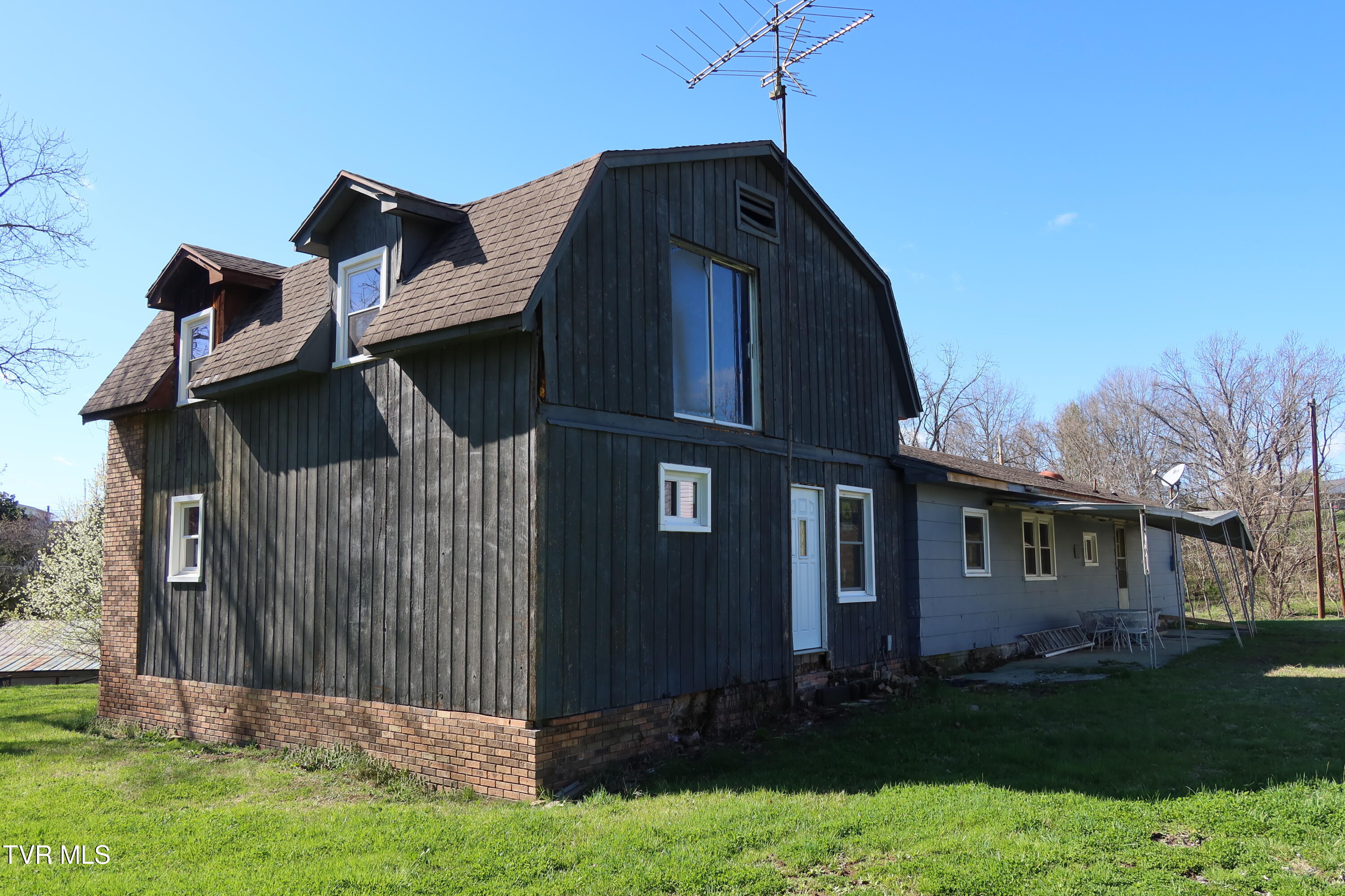 3232 Wil Rho Circle Kingsport, TN 37660 - Photo 5 of 27 IMG_8110