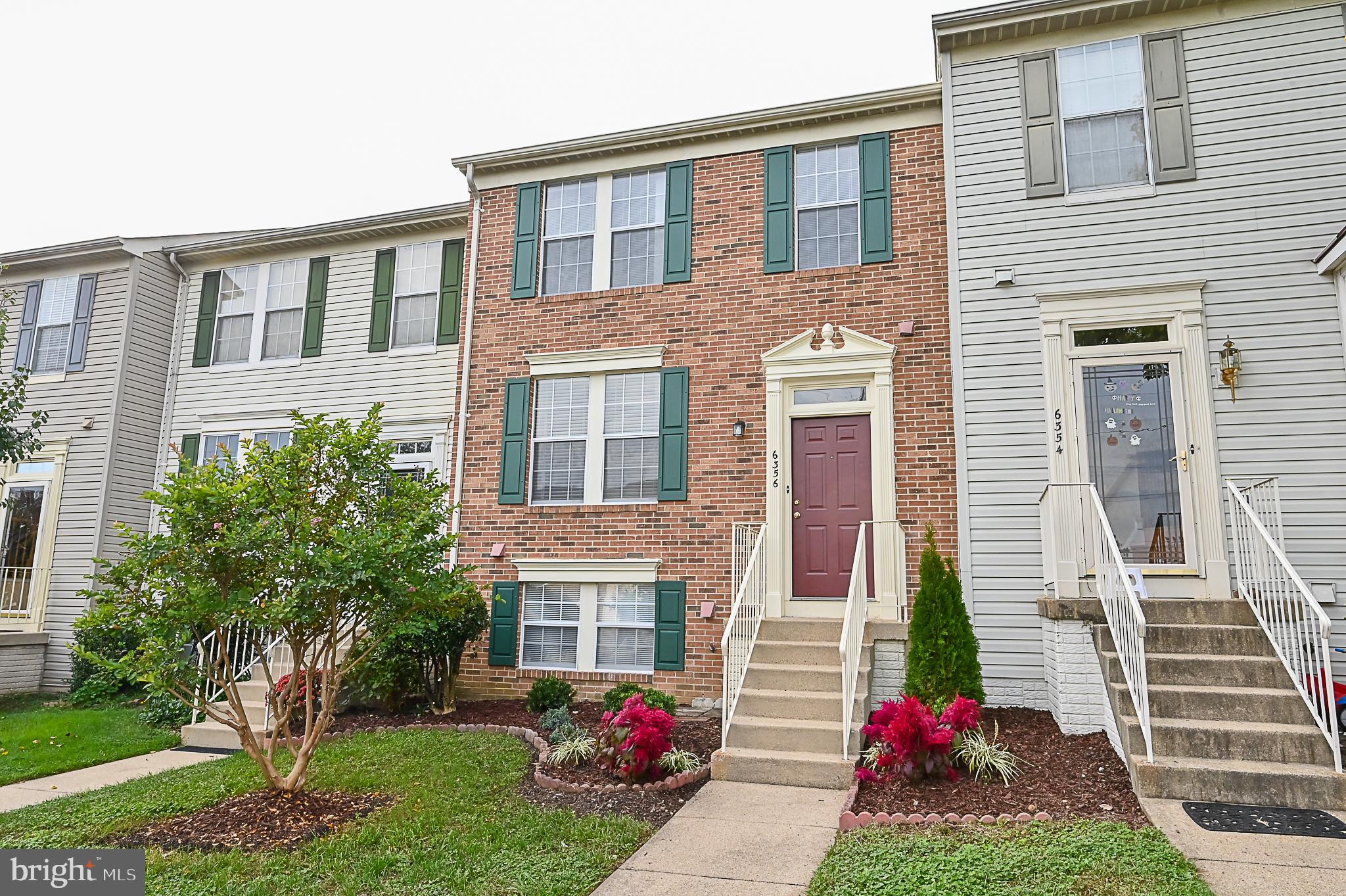 6356 Racetec Place Springfield, VA 22150 - Photo 50 of 51 a front view of house and yard