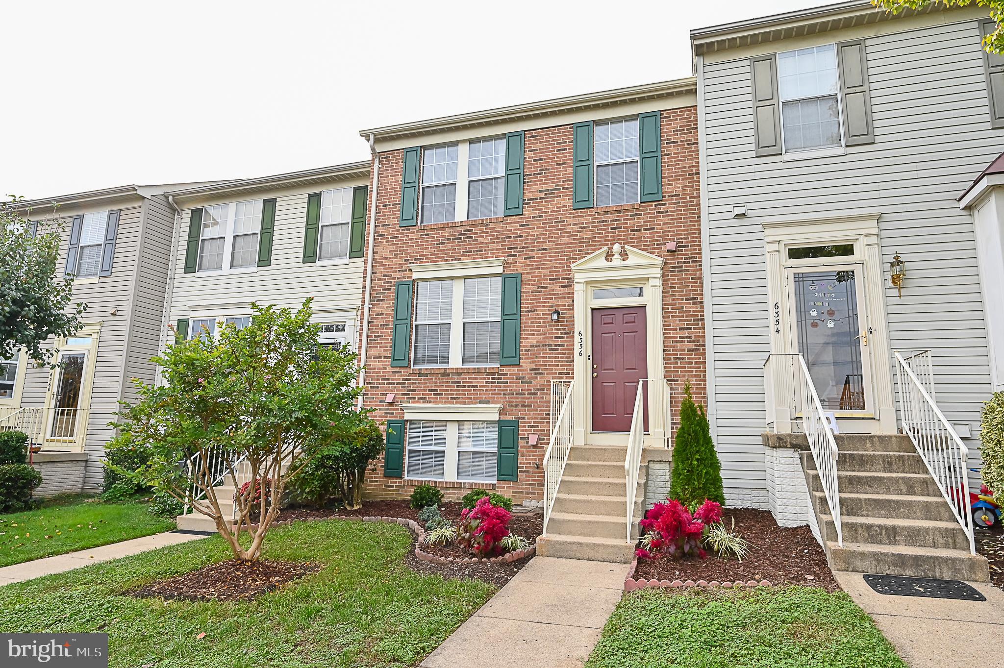 6356 Racetec Place Springfield, VA 22150 - Photo 51 of 51 a front view of a house with yard