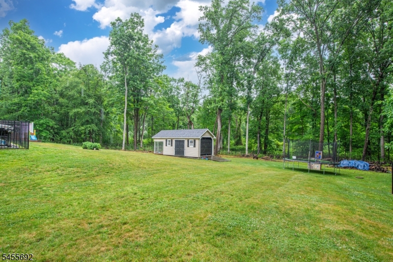 18 Stoneybrook Road Long Valley, NJ 07853 - Photo 42 of 50 Gallery Image 42