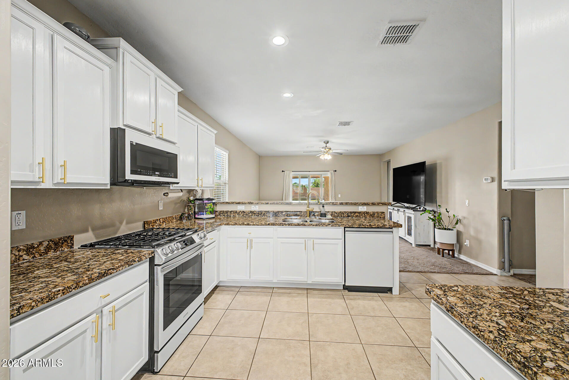 20357 North Mac Neil Street Maricopa, AZ 85138 - Photo 11 of 41 Kitchen