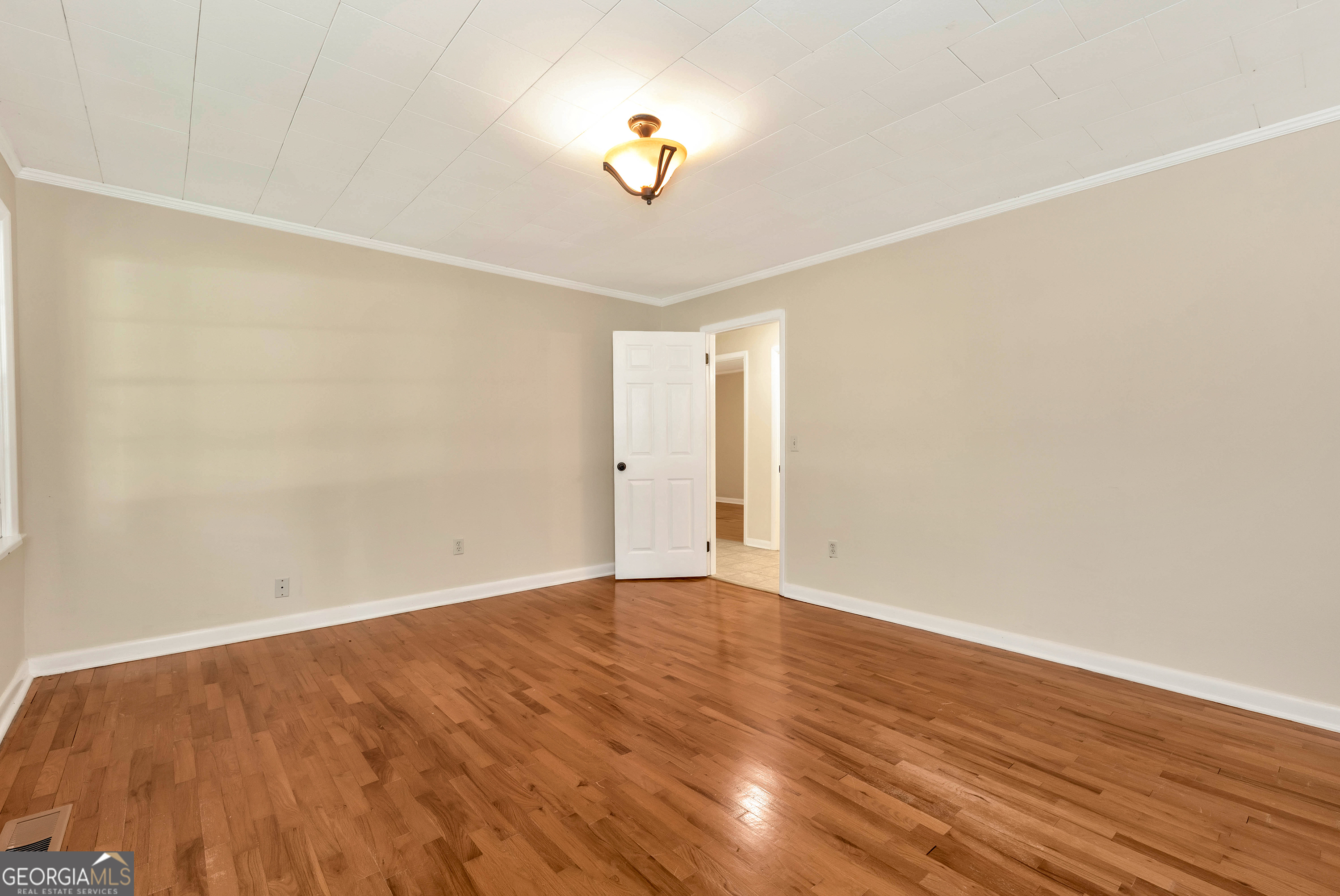 4188 Commerce Road Jefferson, GA 30549 - Photo 4 of 33 Gallery Image 4