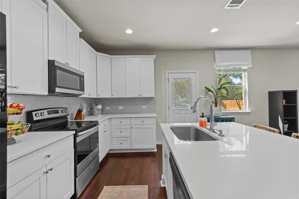 $435,000 | 904 American Trail, Unit 2, Leander, TX 78641