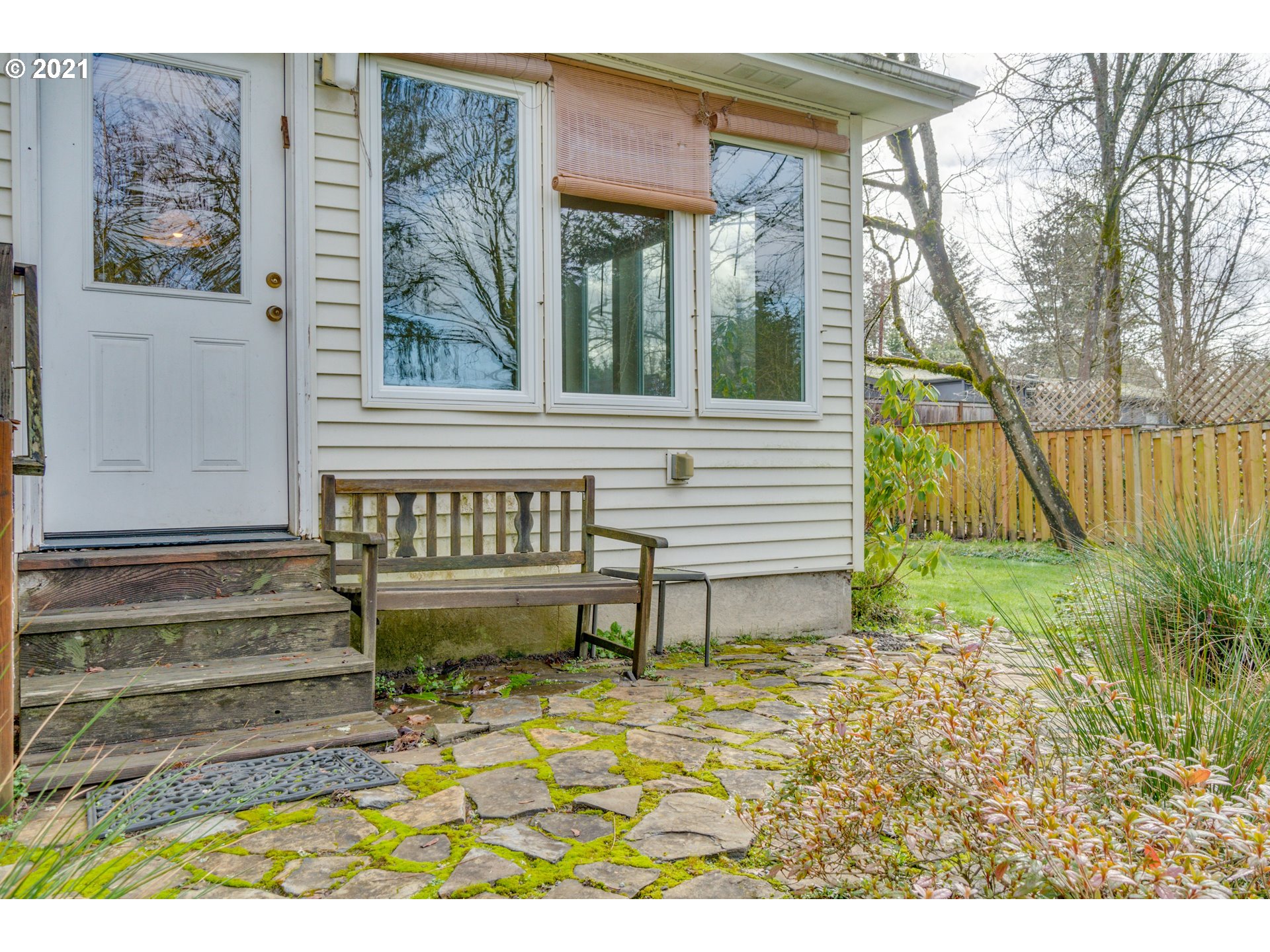 6246 Southwest Taylors Ferry Road Portland, OR 97219 - Photo 26 of 32 Gallery Image 26