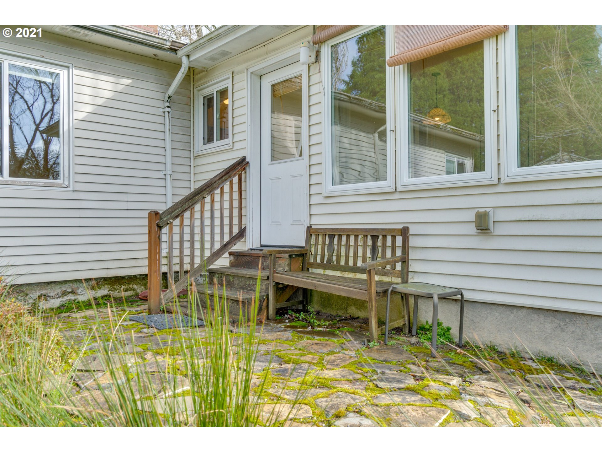 6246 Southwest Taylors Ferry Road Portland, OR 97219 - Photo 27 of 32 Gallery Image 27