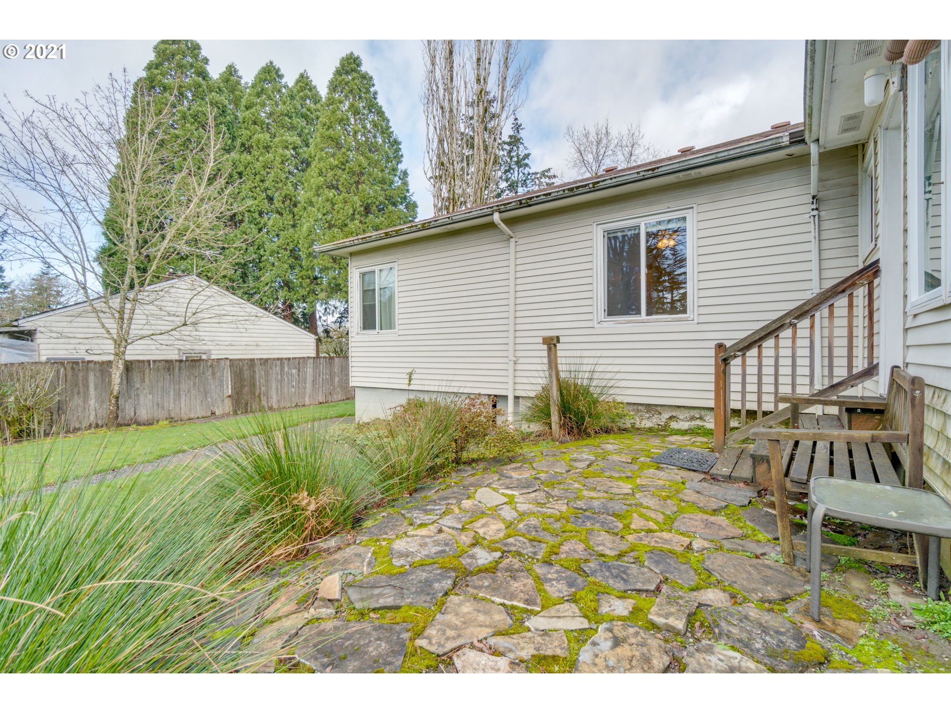 6246 Southwest Taylors Ferry Road Portland, OR 97219 - Photo 29 of 32 Gallery Image 29