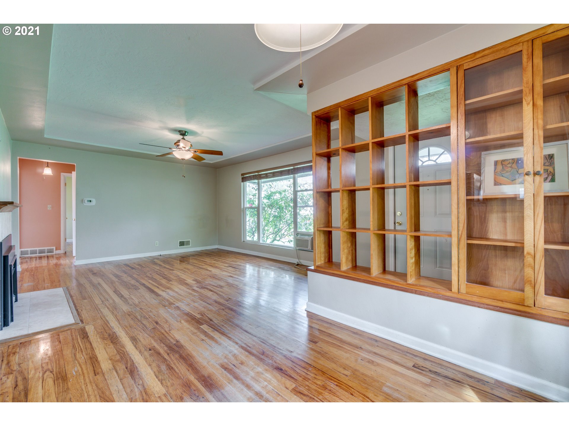 6246 Southwest Taylors Ferry Road Portland, OR 97219 - Photo 8 of 32 Gallery Image 8