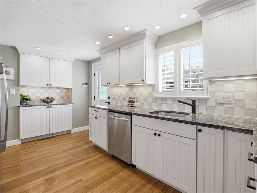 17 Daley Street Needham, MA 02494 - Photo 13 of 40