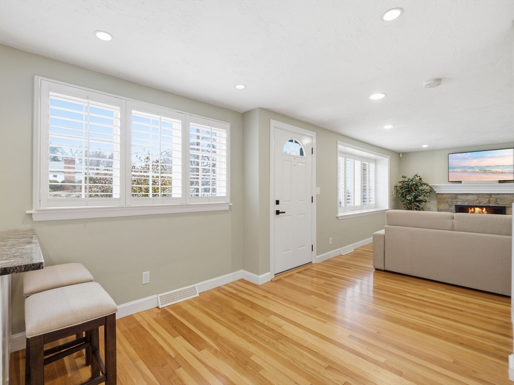 17 Daley Street Needham, MA 02494 - Photo 9 of 40