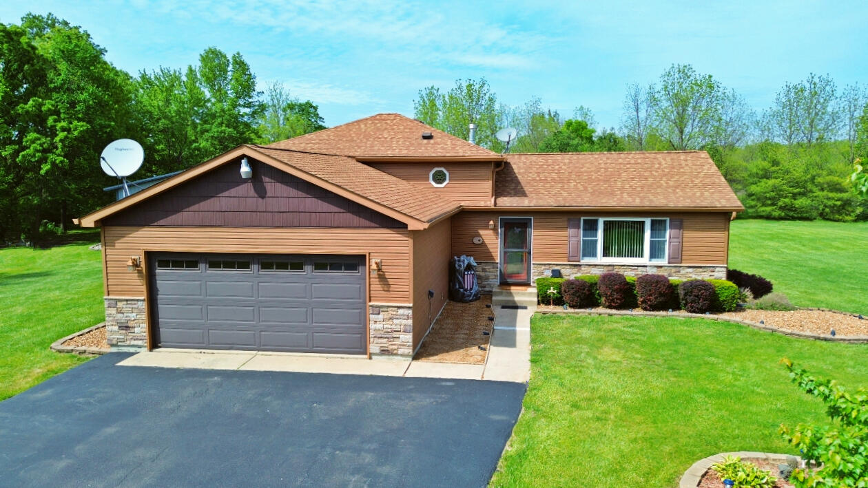 343 State Rte 130 Valparaiso, IN 46383 - Photo 1 of 44 1260x709