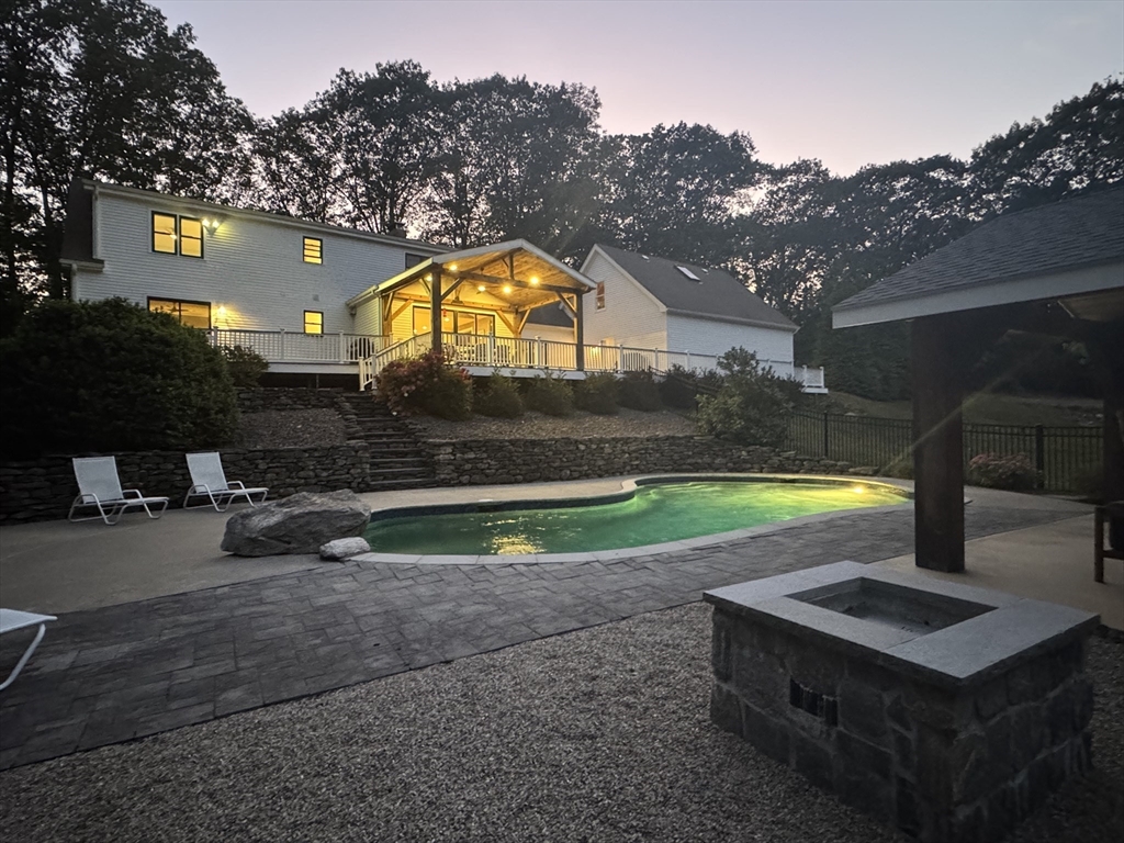 31 Douglas Road Sutton, MA 01590 - Photo 33 of 42 a view of a park