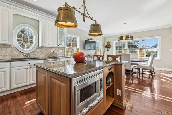 $225,000 | 23 Meadow Lane, Westhampton Beach, NY 11978