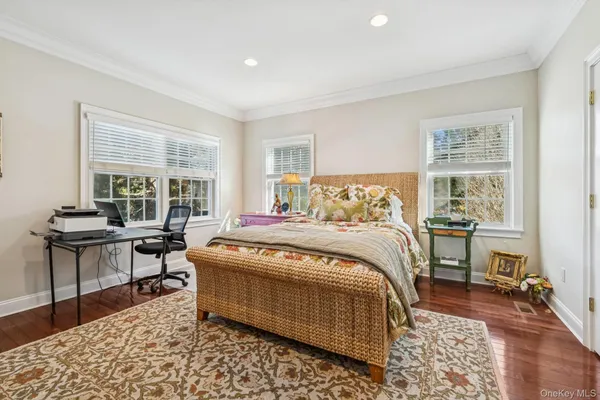 $225,000 | 23 Meadow Lane, Westhampton Beach, NY 11978