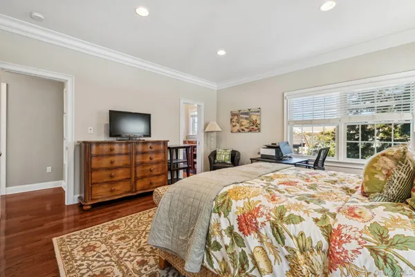 $225,000 | 23 Meadow Lane, Westhampton Beach, NY 11978