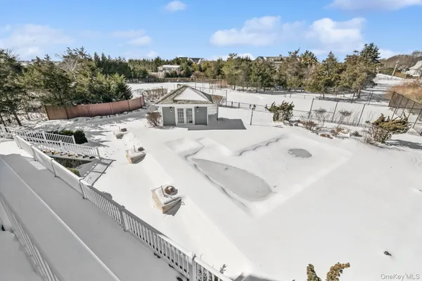 $225,000 | 23 Meadow Lane, Westhampton Beach, NY 11978