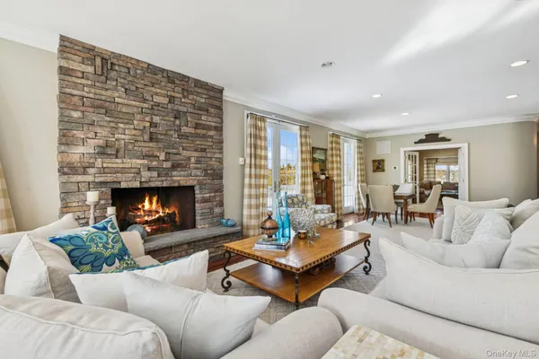 $225,000 | 23 Meadow Lane, Westhampton Beach, NY 11978