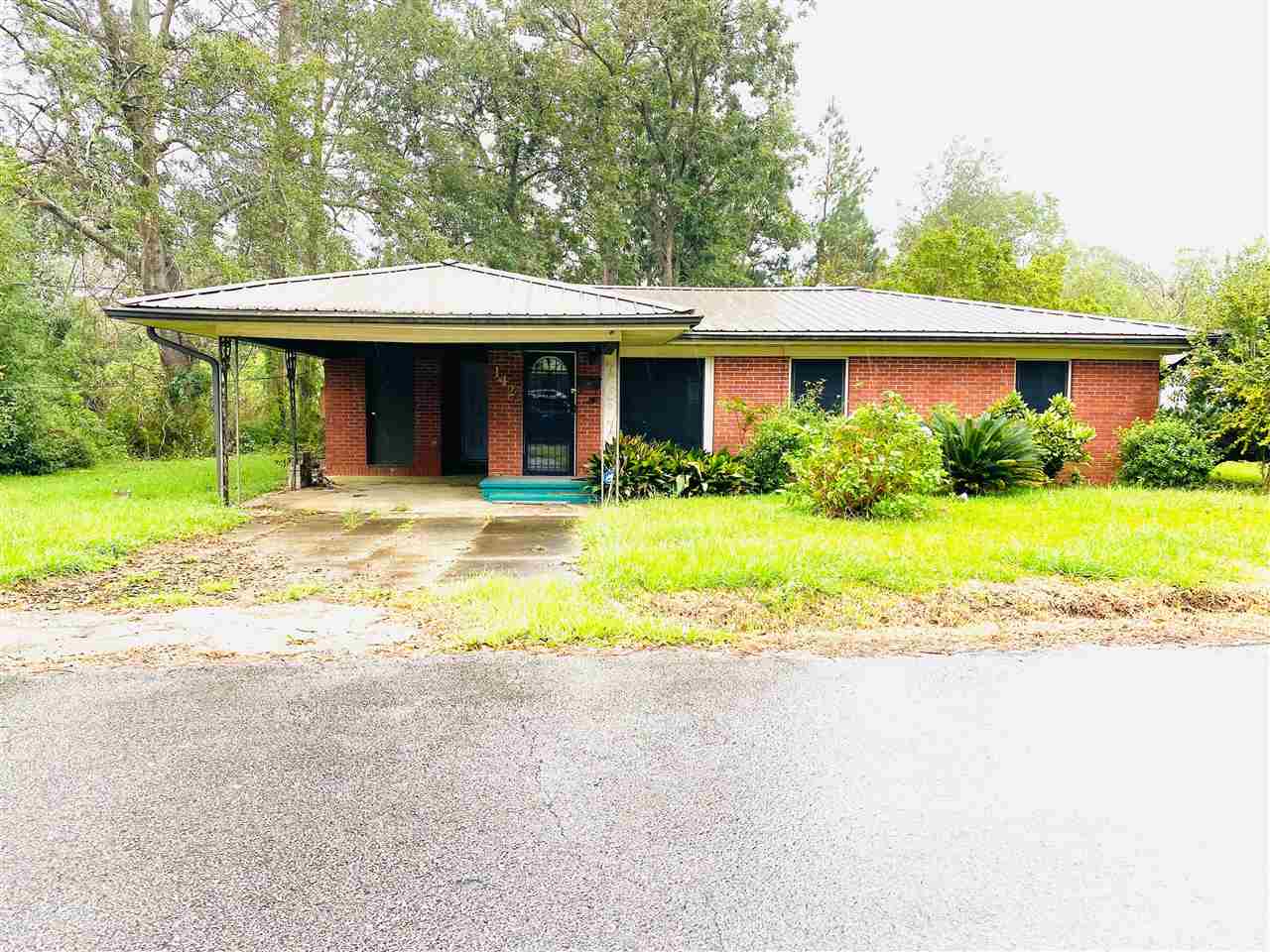 142 Carver Avenue Atmore, AL 36502 - Photo 1 of 14 Main Home