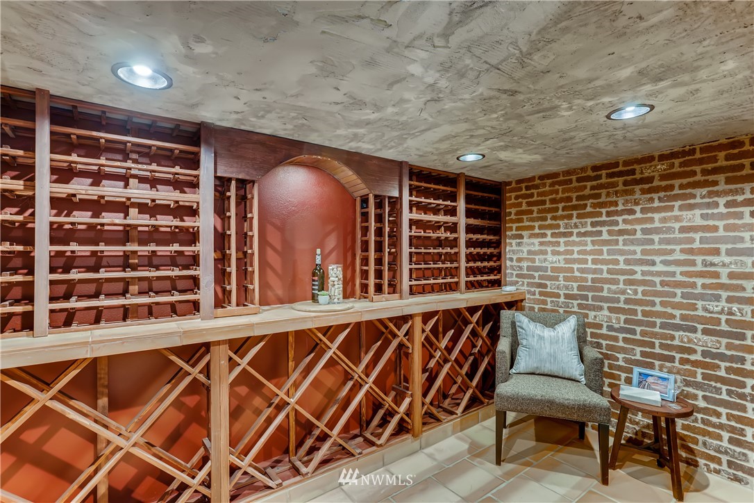 117 24th Avenue Seattle, WA 98122 - Photo 27 of 39 a view of a chair and table in a room