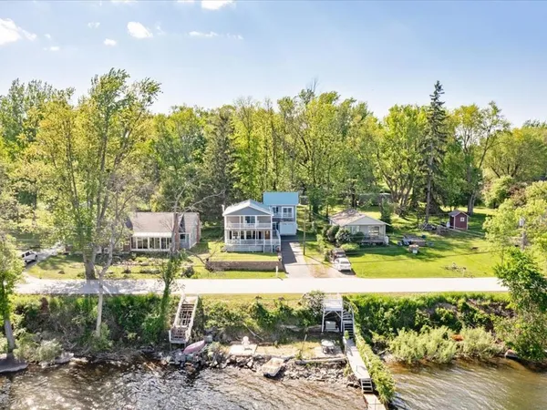 $649,000 | 450 Hathaway Point Road, St. Albans Town, VT 05488