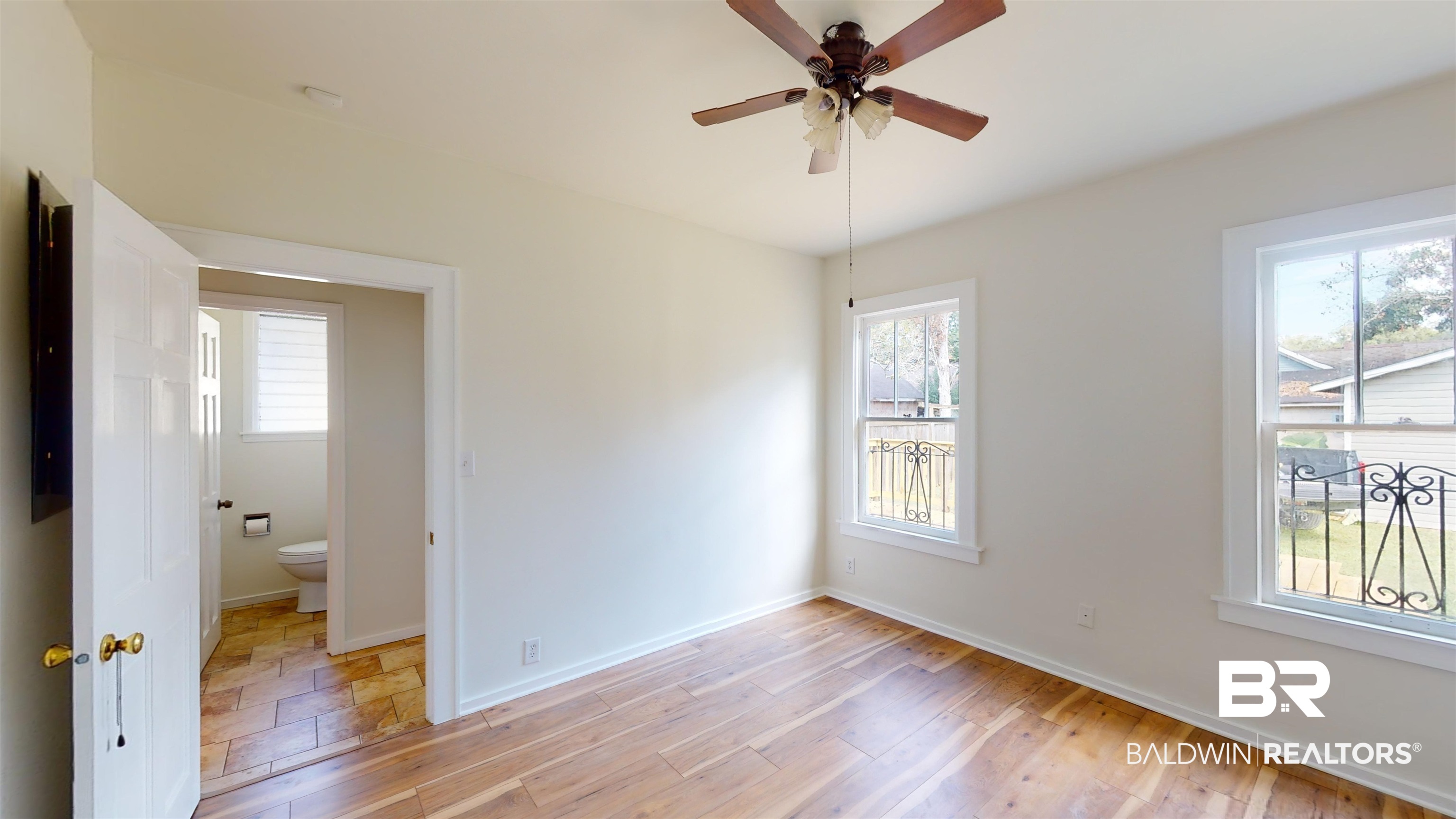 11 Houstreeton Street Mobile, AL 36606 - Photo 7 of 33
