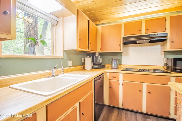 $374,000 | 173 Pony Express Trail, Lubbock, TX 79404